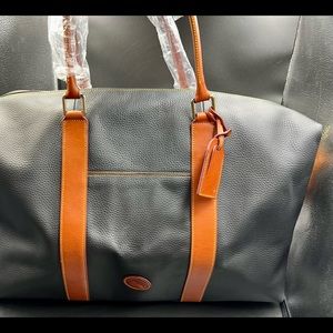 NWT Dooney & Bourke Leather Medium Duffle Bag